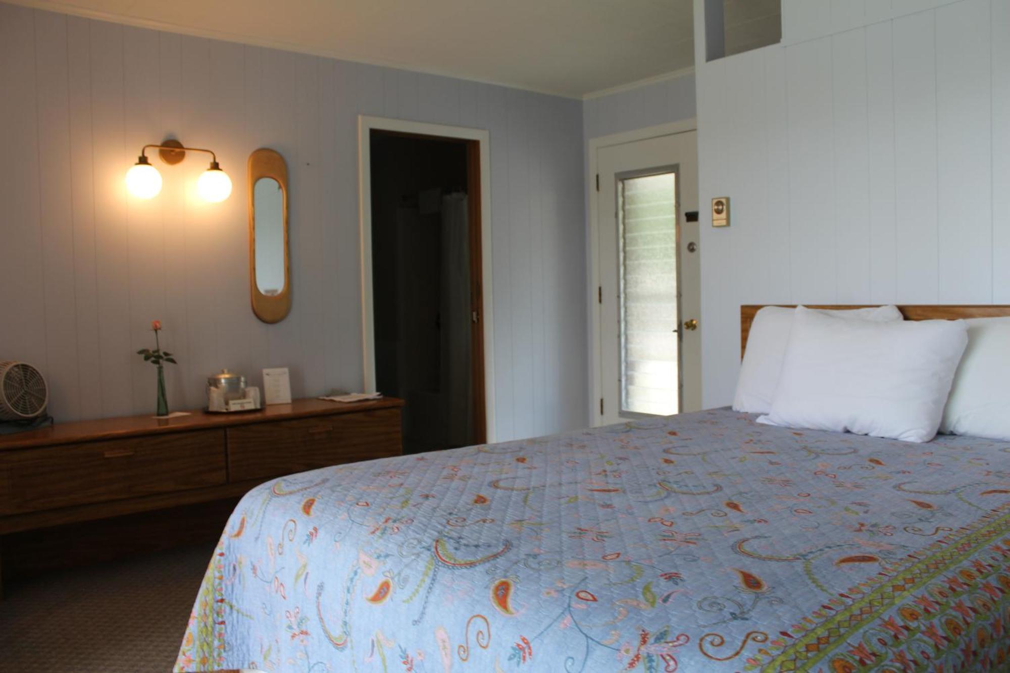 Sandy Point Motel Long Lake Eksteriør billede