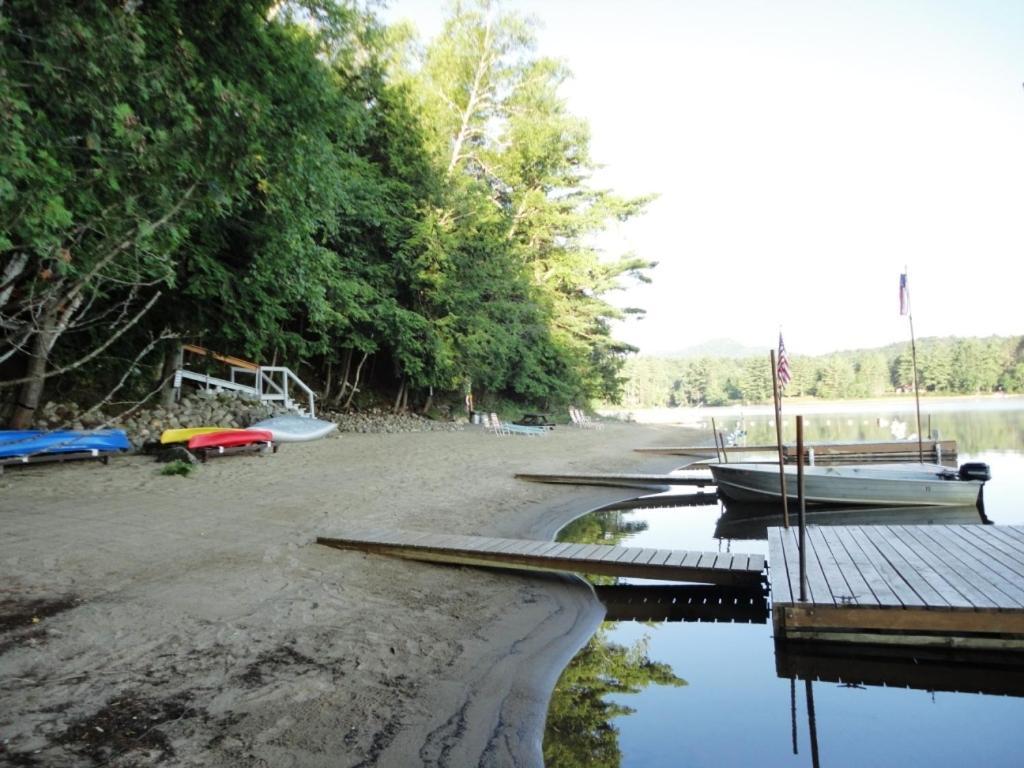Sandy Point Motel Long Lake Eksteriør billede